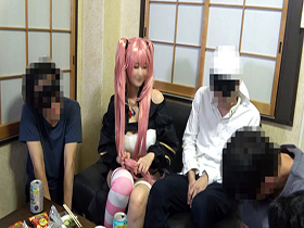 オタ恋成功!?6P大乱交SEX【秋葉メイドNo1コスプレイヤーVS非モテ男子5名】美少女が飲酒ガチ酔い淫乱スケベ化の神展開【全員とDキス&セルフイラマ&騎乗位SEXで全精子搾りヌク】他、童貞喪失エッチ2本立てSP サンプル動画サムネイル
